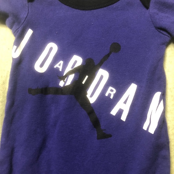 2 Baby Jordan Onesies - Picture 3 of 4